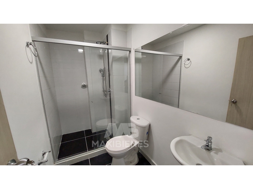 APARTAMENTO PARA ARRIENDO UBICADO EN BELLO — foto 5