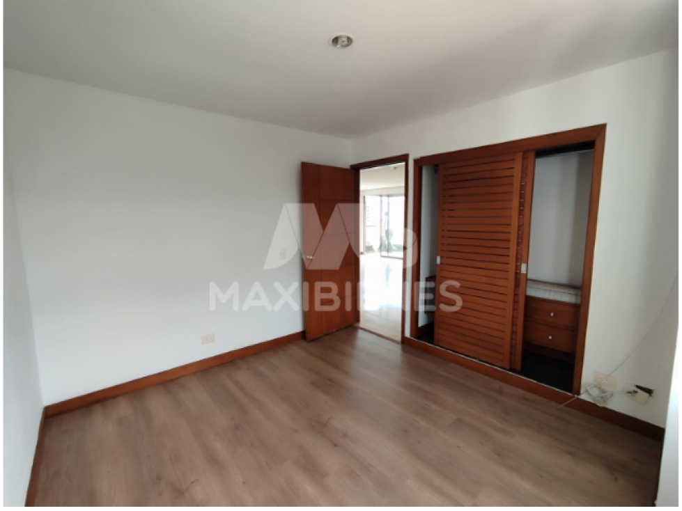 APARTAMENTO EN ARRIENDO SECTOR CONQUISTADORES — foto 5