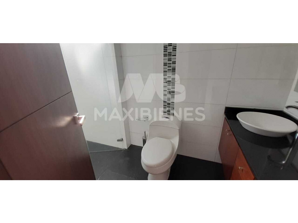 APARTAMENTO EN ARRIENDO SECTOR LAURELES, MEDELLIN — foto 5