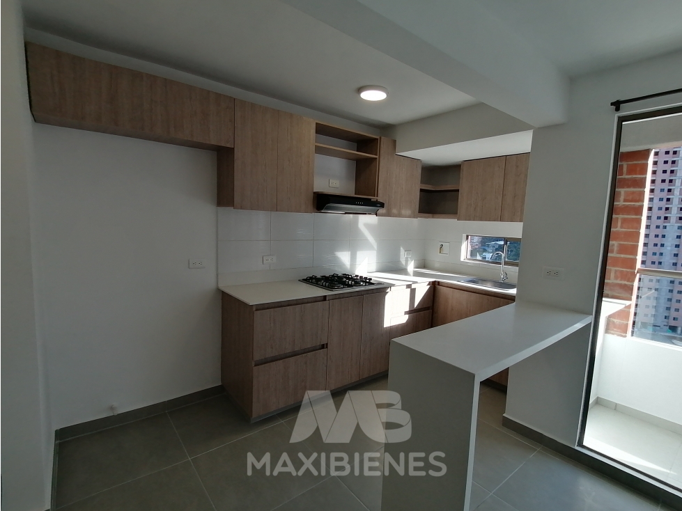 APARTAMENTO PARA ARRIENDO UBICADO EN BELLO — foto 2
