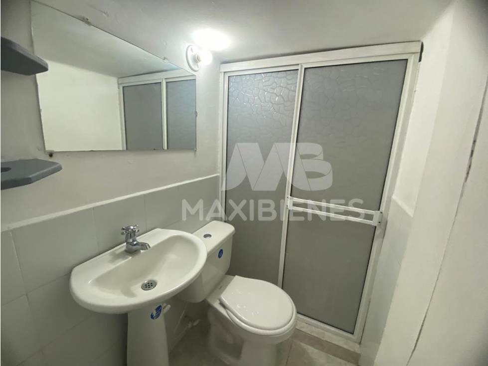 APARTAESTUDIO EN ARRIENDO SECTOR LAURELES — foto 4