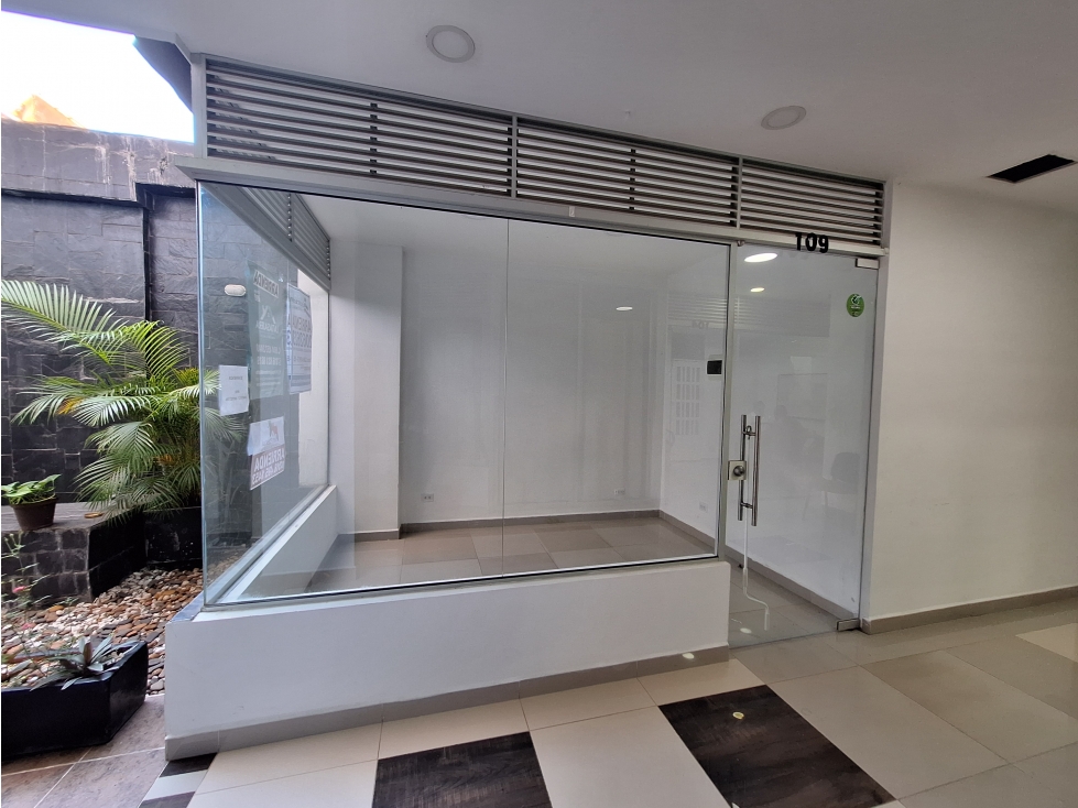 LOCAL PARA ARRIENDO UBICADO EN COPACABANA - 5