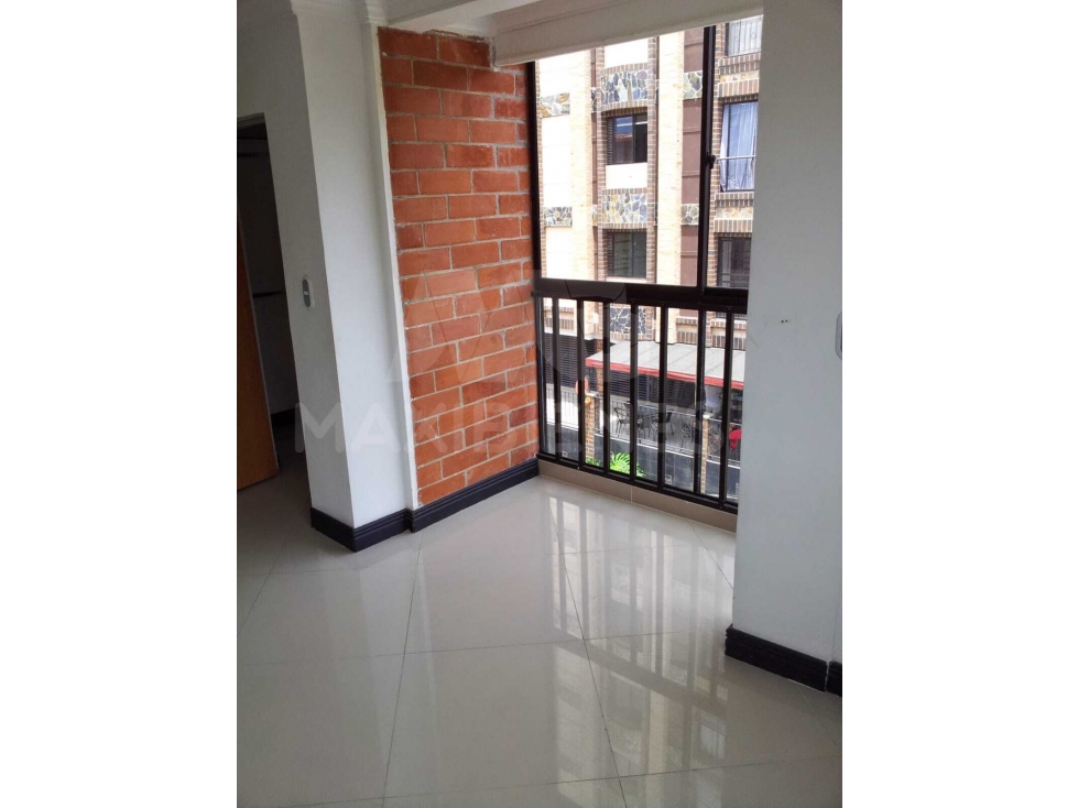 APARTAMENTO EN ARRIENDO EN EL SECTOR DE SANTA LUCIA — foto 5