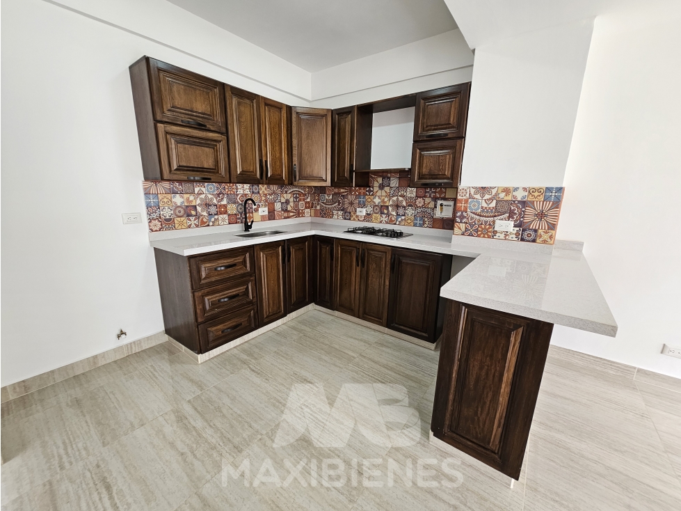CASA PARA ARRIENDO UBICADA EN GIRARDOTA