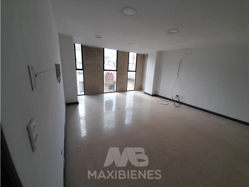 LOCAL PARA ARRIENDO UBICADO EN BELLO - 3
