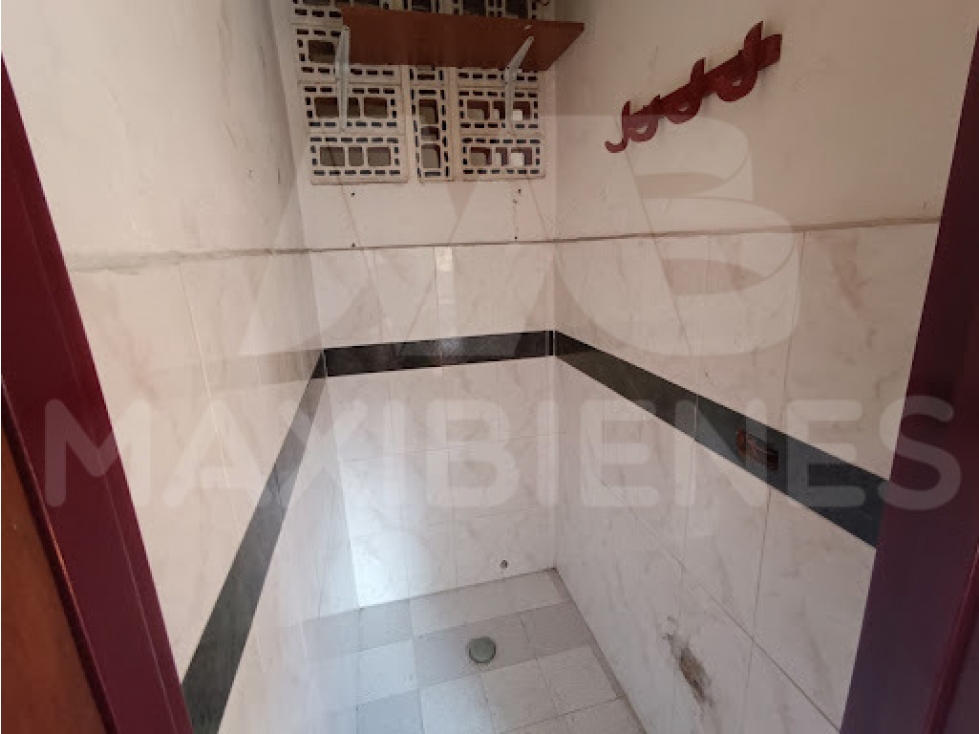 APARTAMENTO EN ARRIENDO EN EL SECTOR DE SANTA LUCIA — foto 5