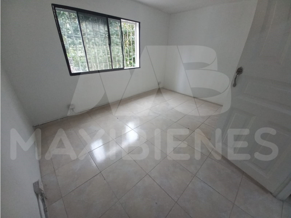 OFICINA EN ARRIENDO EN EL SECTOR DE SURAMERICANA — foto 5