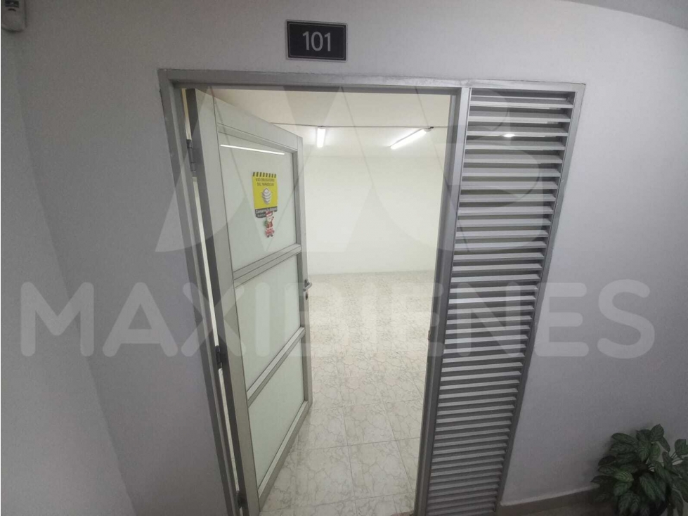 OFICINA EN ARRIENDO EN EL SECTOR DE SURAMERICANA — foto 5
