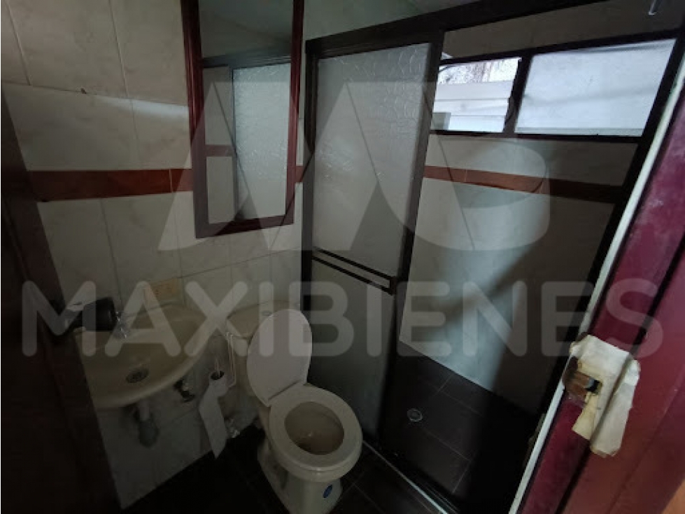 APARTAMENTO EN ARRIENDO EN EL SECTOR DE SANTA LUCIA — foto 5