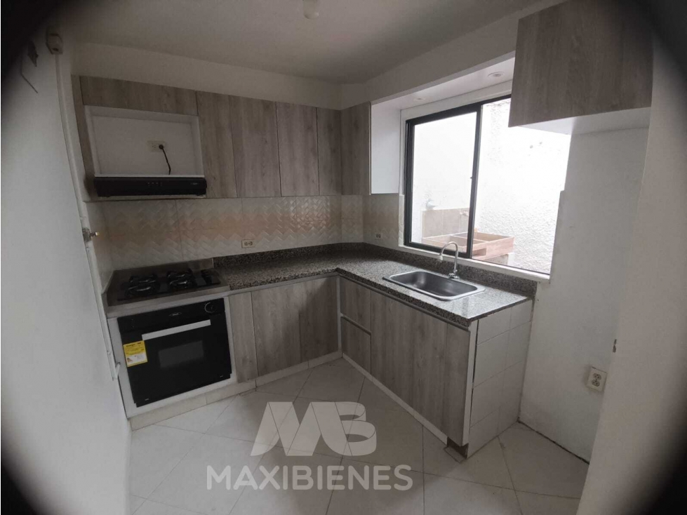 APARTAMENTO PARA ARRIENDO UBICADO EN BELLO — foto 2