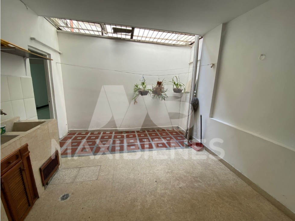CASA EN ARRIENDO LAURELES — foto 4