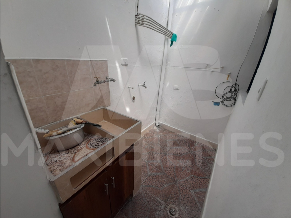 APARTAMENTO EN ARRIENDO EN EL SECTOR DE ESTADIO — foto 5