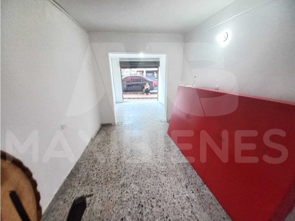 LOCAL EN ARRIENDO EN EL SECTOR DE SANTA LUCIA — foto 5