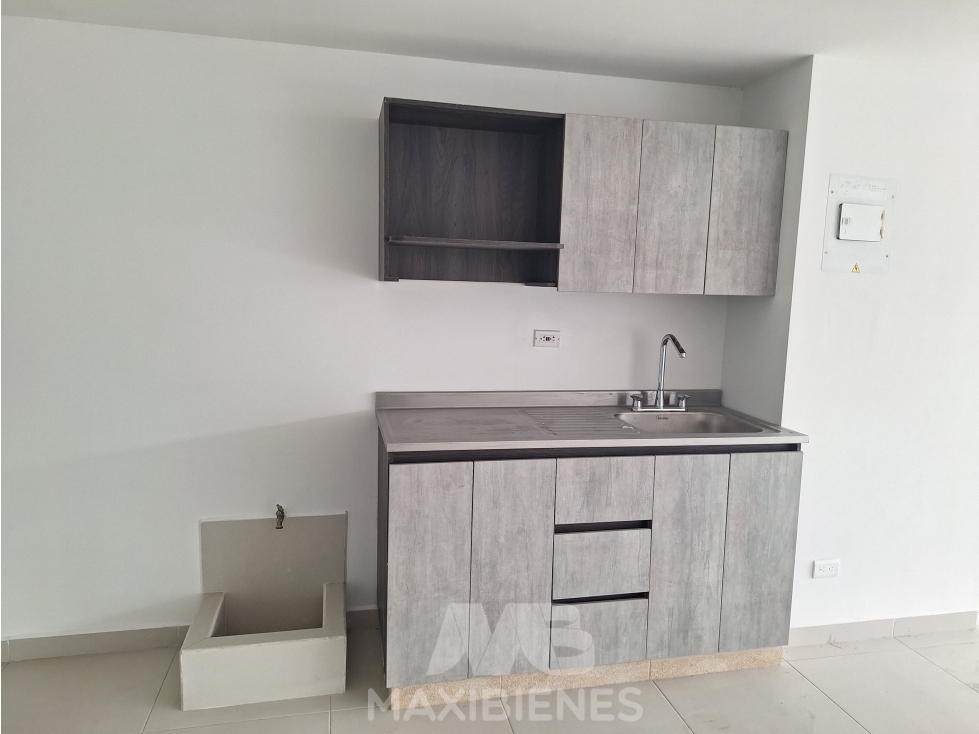 LOCAL PARA ARRIENDO UBICADO EN GIRARDOTA - 5