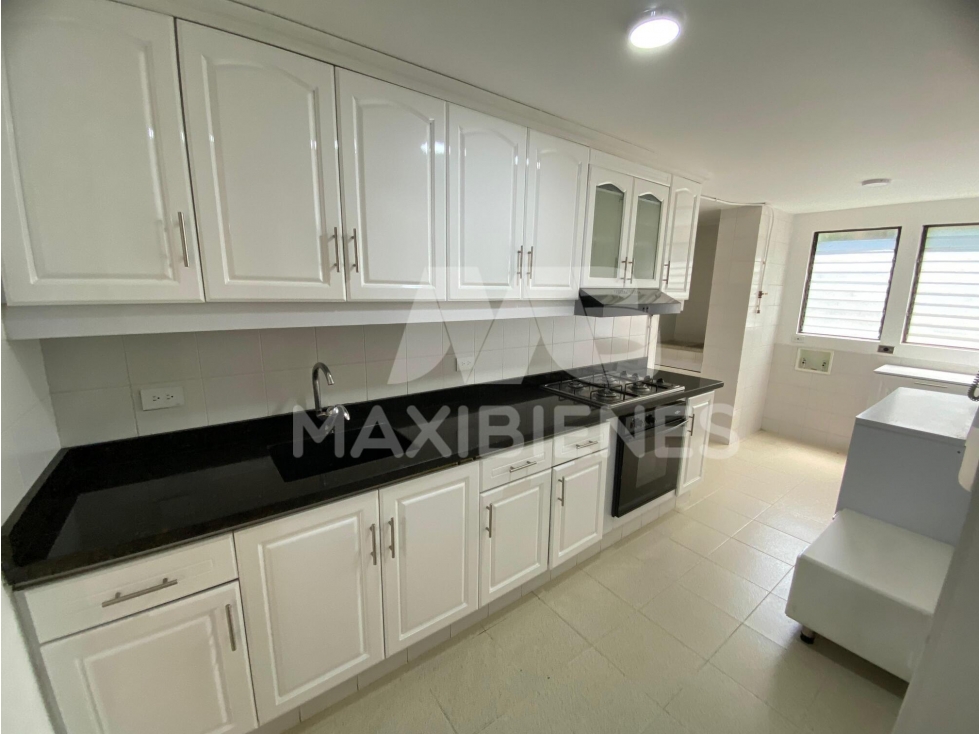 APARTAMENTO EN ARRIENDO SECTOR LAURELES — foto 5