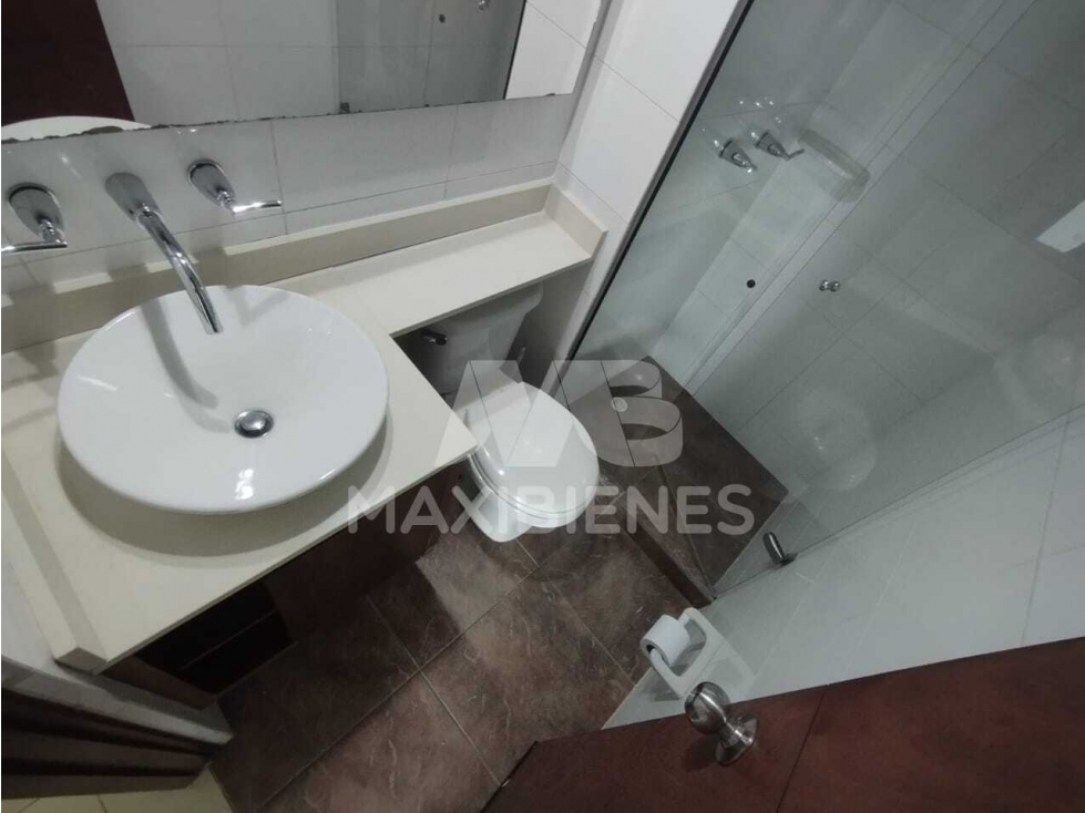 APARTAMENTO EN ARRIENDO SECTOR LA ALMERIA,MEDELLIN — foto 5