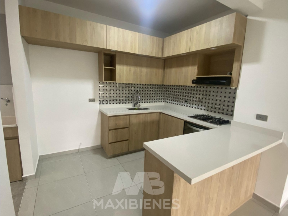CASA EN ARRRIENDO UBICADO EN GIRARDOTA - 1
