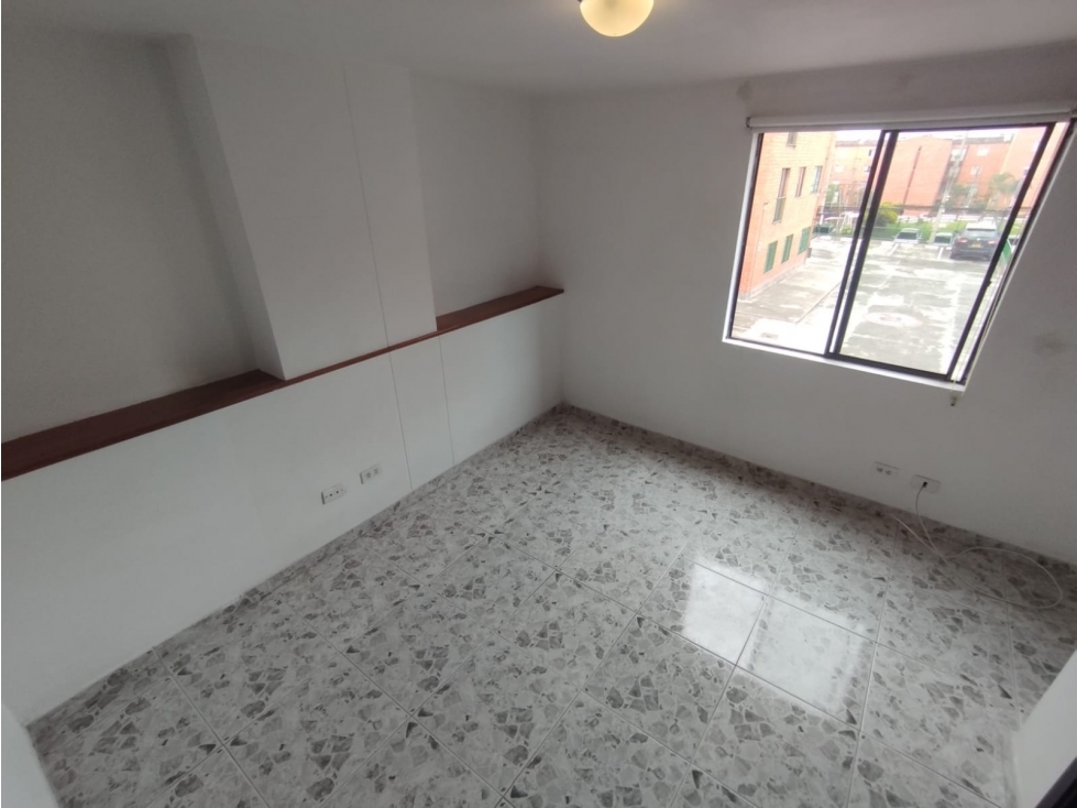 APARTAMENTO EN ARRIENDO SECTOR ALMERIA — foto 5