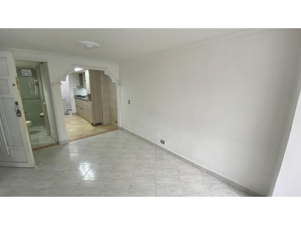 APARTAMENTO EN ARRIENDO SECTOR LAURELES — foto 5