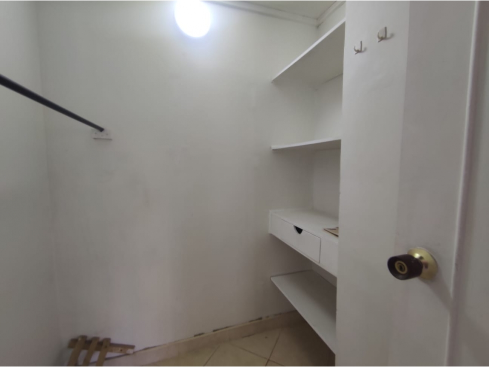 APARTAMENTO EN ARRIENDO SECTOR LAURELES — foto 5