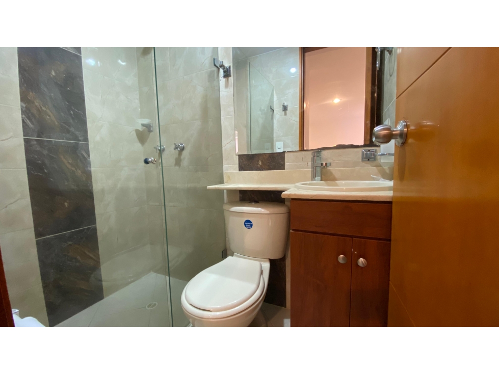 APARTAMENTO EN ARRIENDO SECTOR LAURELES — foto 5
