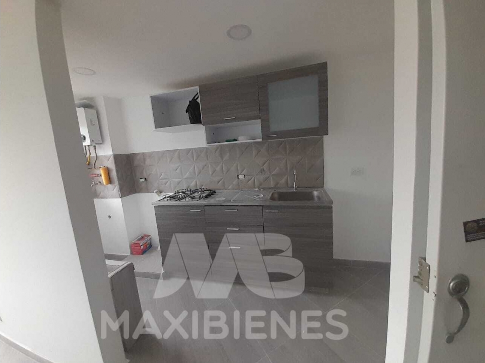SE ARRIENDA APARTAMENTO EN SANTA ANA BELLO.