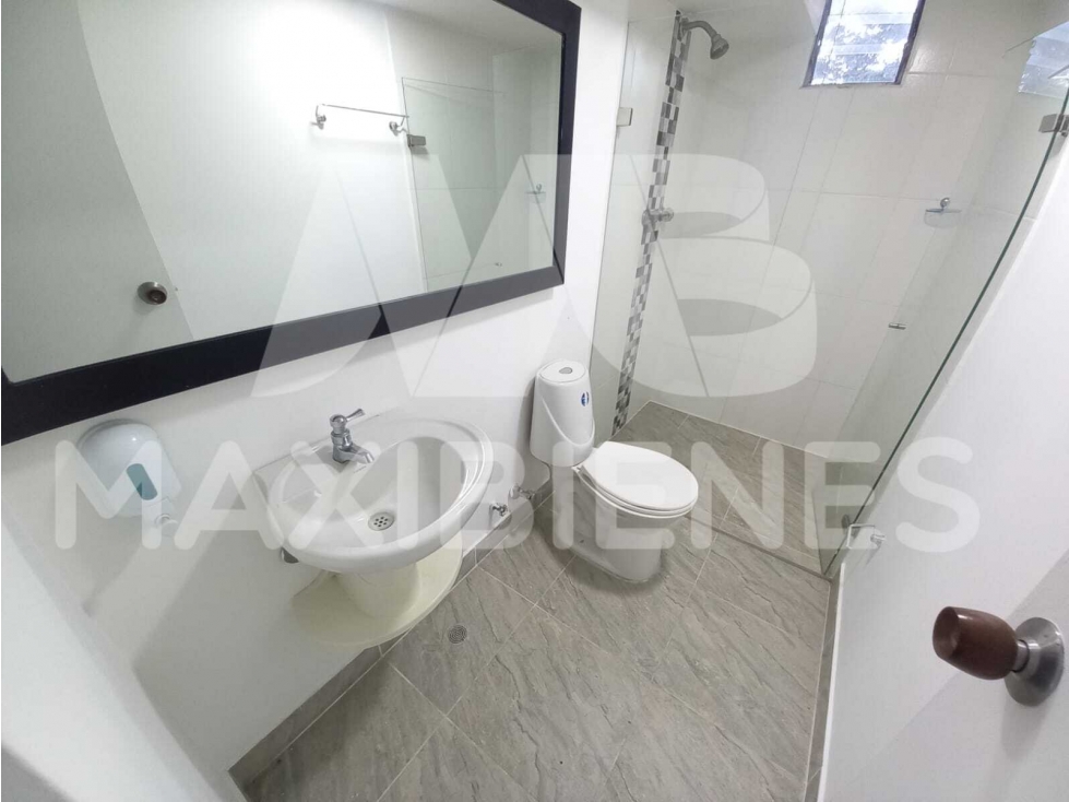 APARTAMENTO EN ARRIENDO EN EL SECTOR DE SANTA LUCIA — foto 5