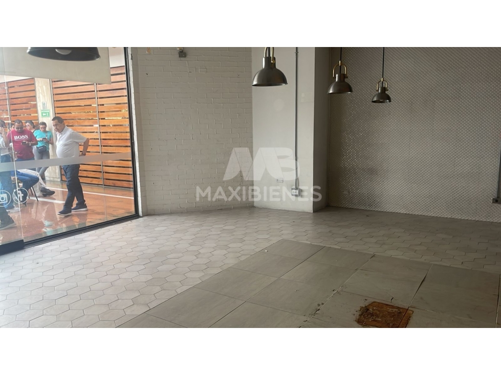 LOCAL EN ARRIENDO SECTOR LAURELES