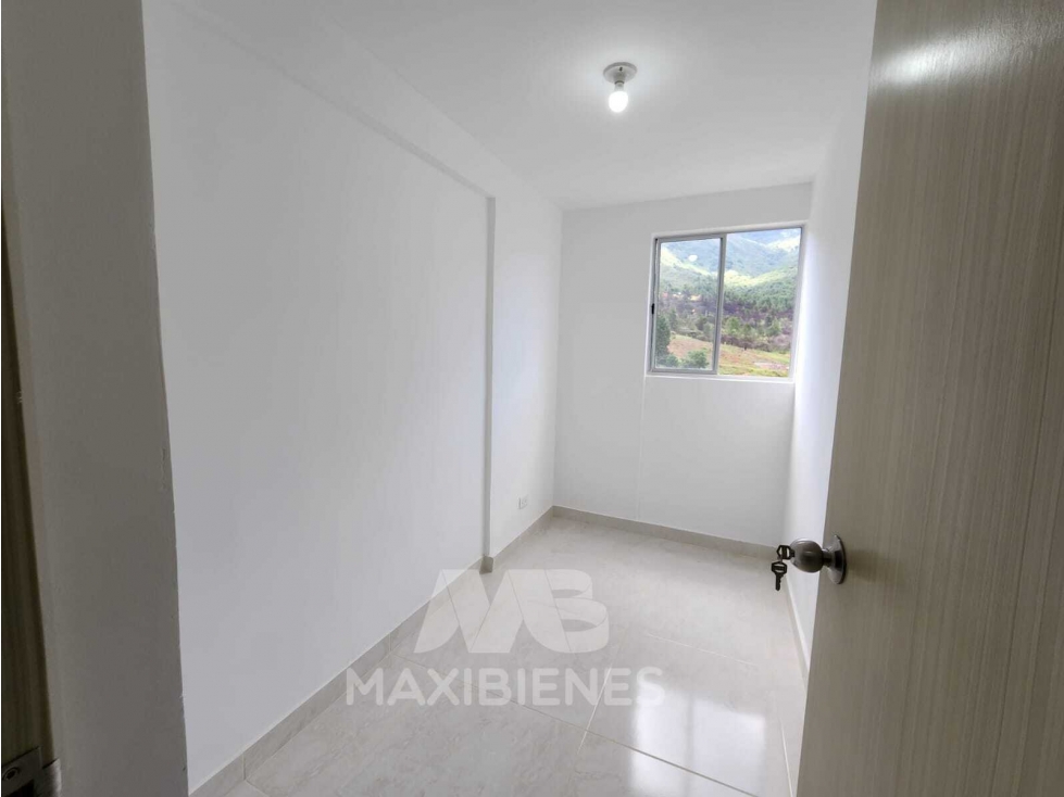 APARTAMENTO PARA ARRIENDO UBICADO EN BELLO — foto 6