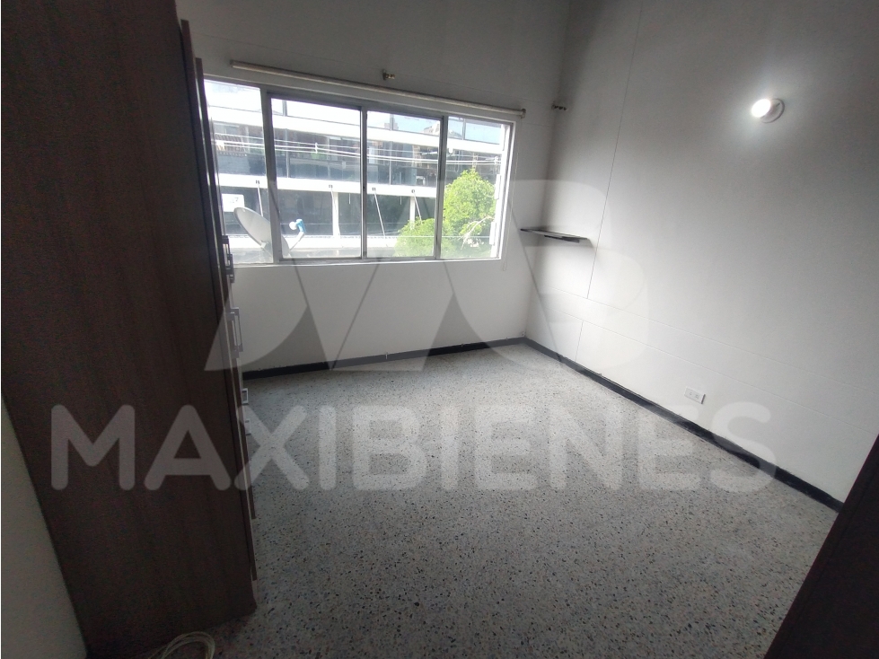 APARTAMENTO EN ARRIENDO SECTOR LAURELES — foto 2