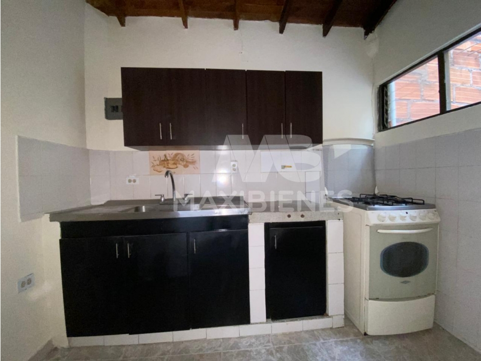CASA EN ARRIENDO ITAGUI / VILLA LIA — foto 3