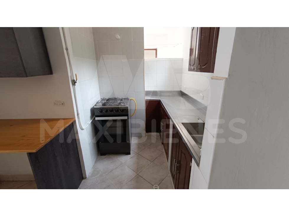 APARTAMENTO EN ARRIENDO EN EL SECTOR DE SANTA LUCIA — foto 6