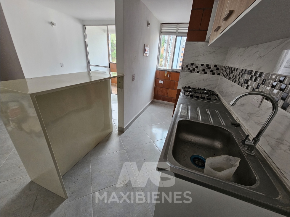 APARTAMENTO PARA ARRIENDO UBICADO EN BELLO — foto 5