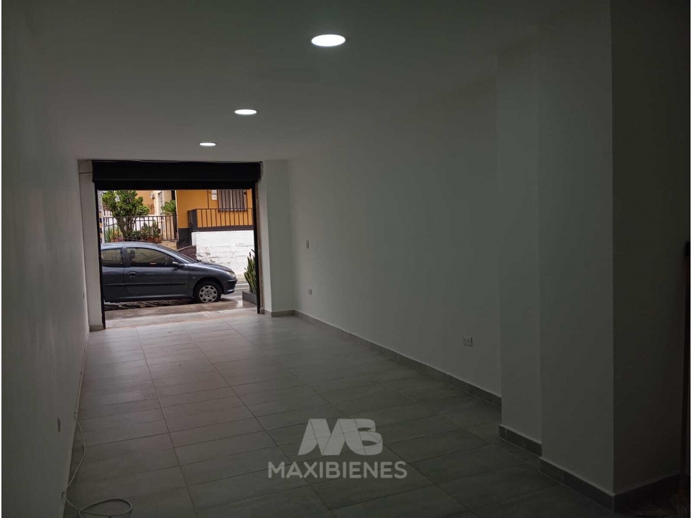 LOCAL PARA ARRIENDO UBICADO EN COPACABANA - 3
