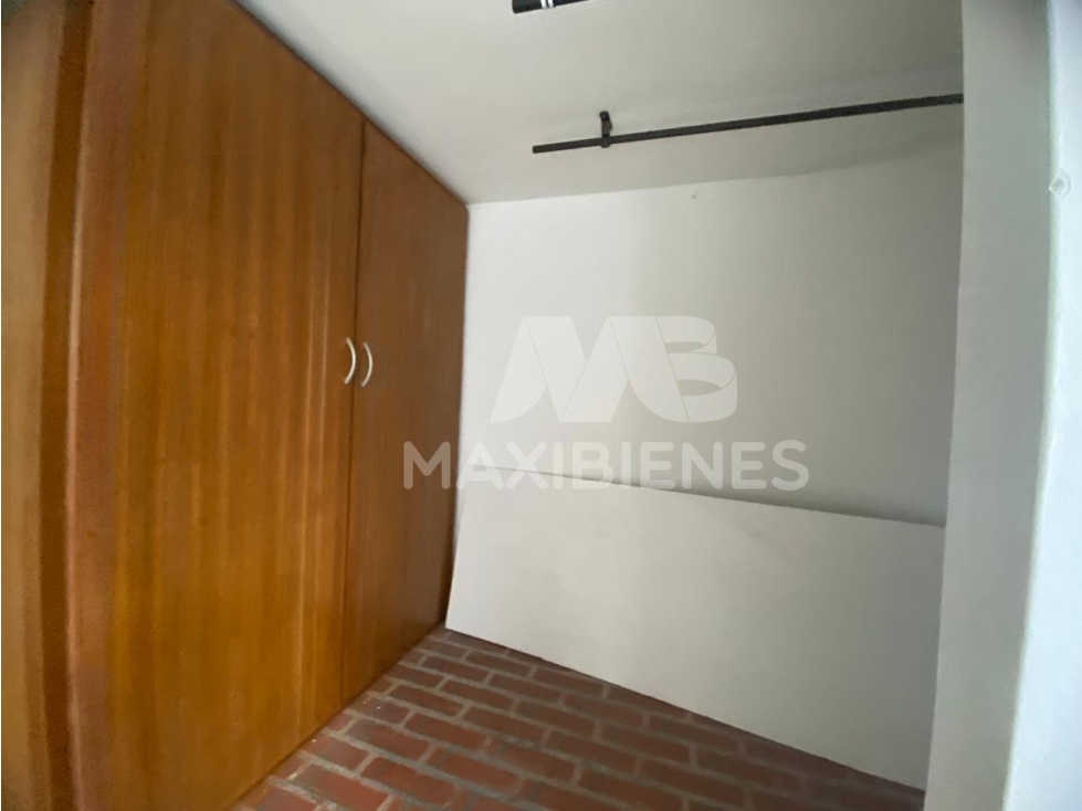 APARTAESTUDIO EN ARRIENDO SECTOR LAURELES — foto 5