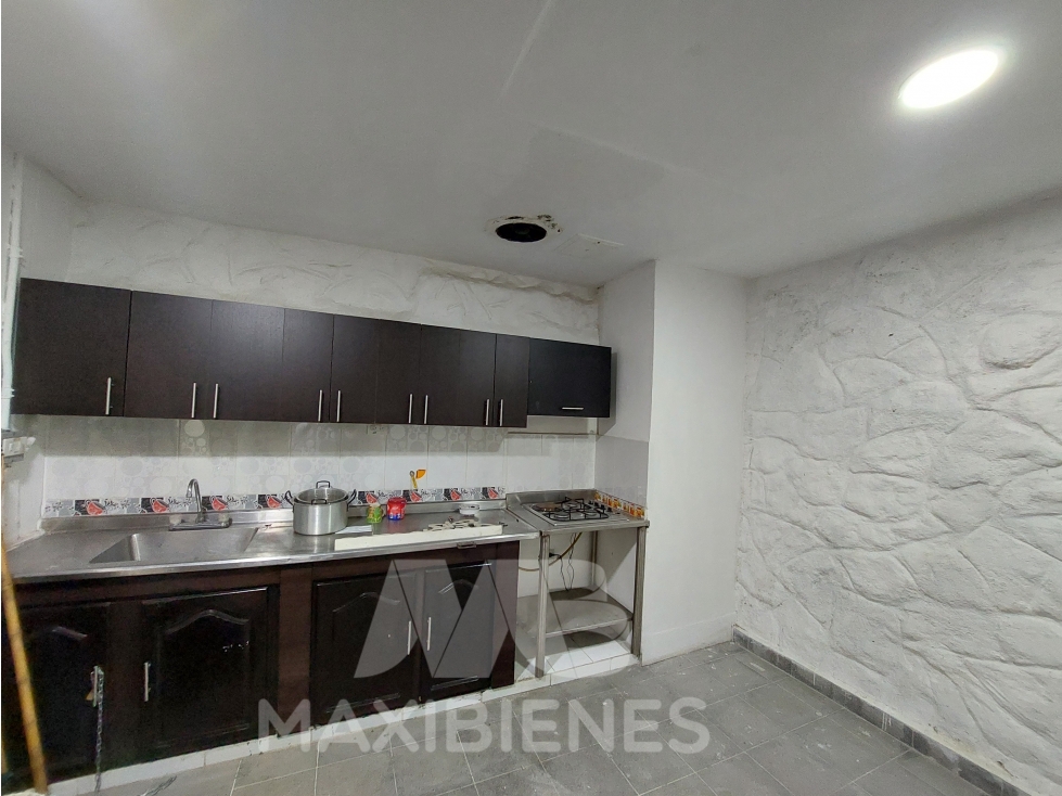 LOCAL PARA ARRIENDO UBICADO EN COPACABANA - 6
