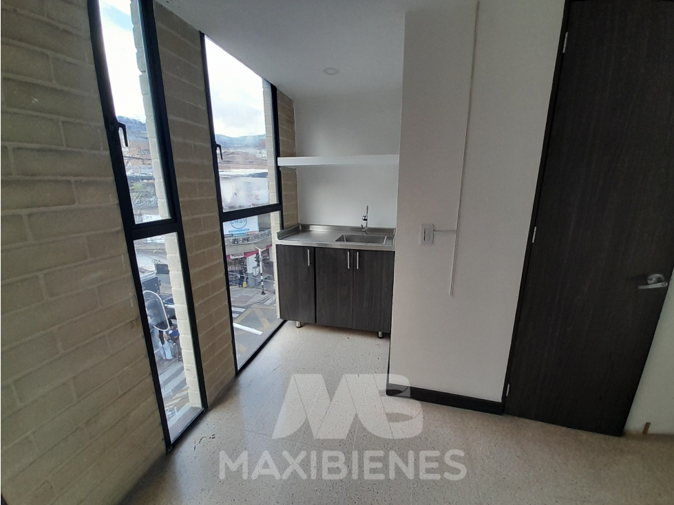 OFICINA PARA ARRIENDO UBICADO EN BELLO - 6