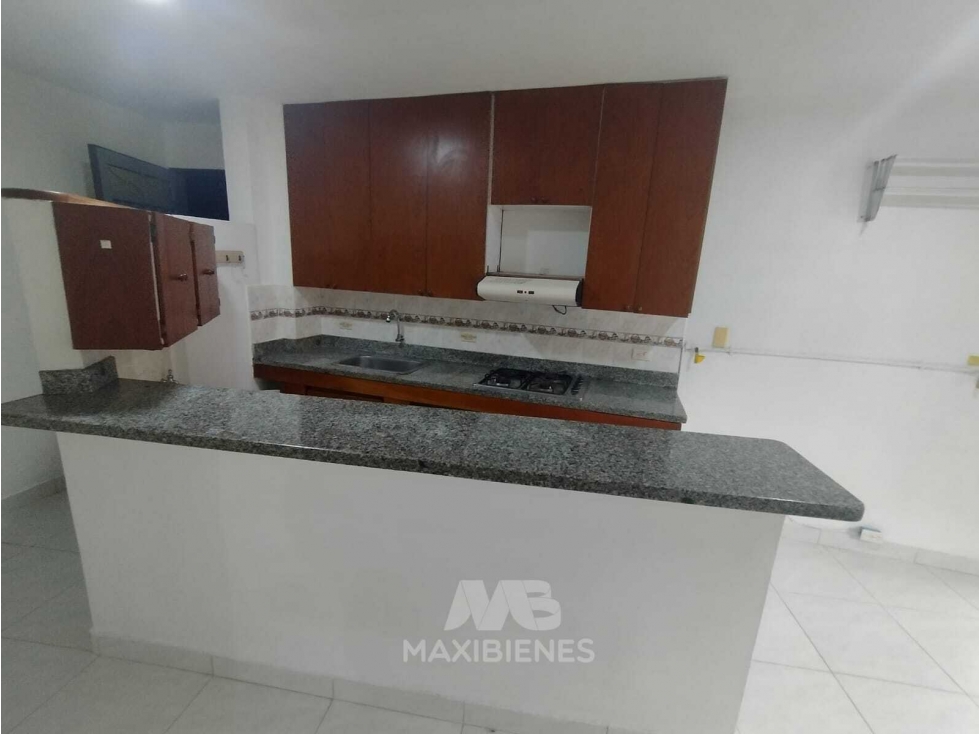 APARTAMENTO PARA ARRIENDO UBICADO EN BELLO — foto 2