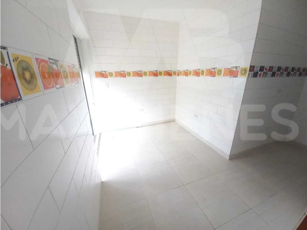 LOCAL EN ARRIENDO EN EL SECTOR DE SURAMERICANA — foto 6