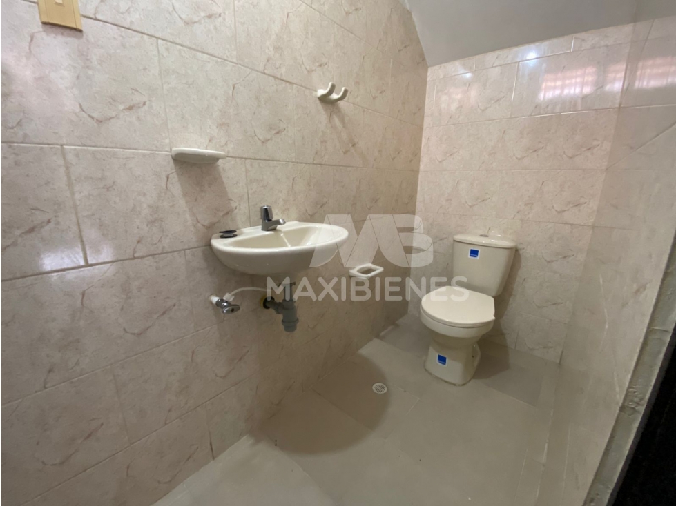 LOCAL EN ARRIENDO SECTOR ITAGUI — foto 5