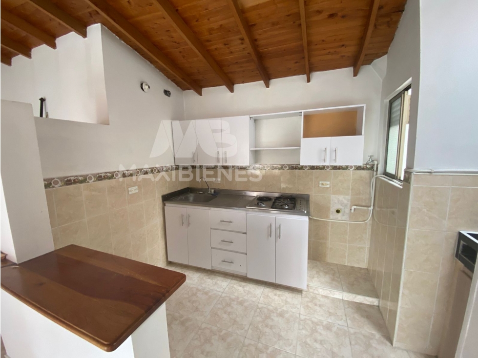 APARTAMENTO EN ARRIENDO BARRIO CRISTOBAL, MEDELLIN — foto 6