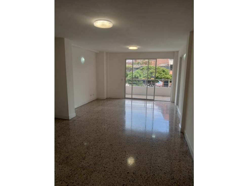 APARTAMENTO EN VENTA SECTOR LAURELES — foto 6