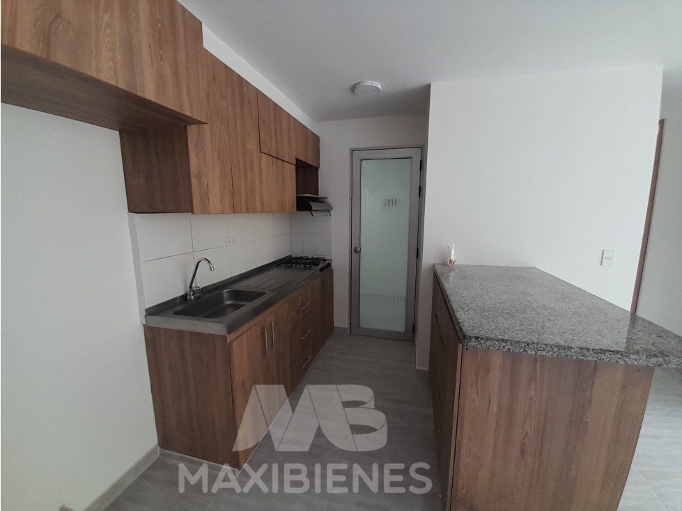 APARTAMENTO PARA ARRIENDO UBICADO EN BELLO — foto 3