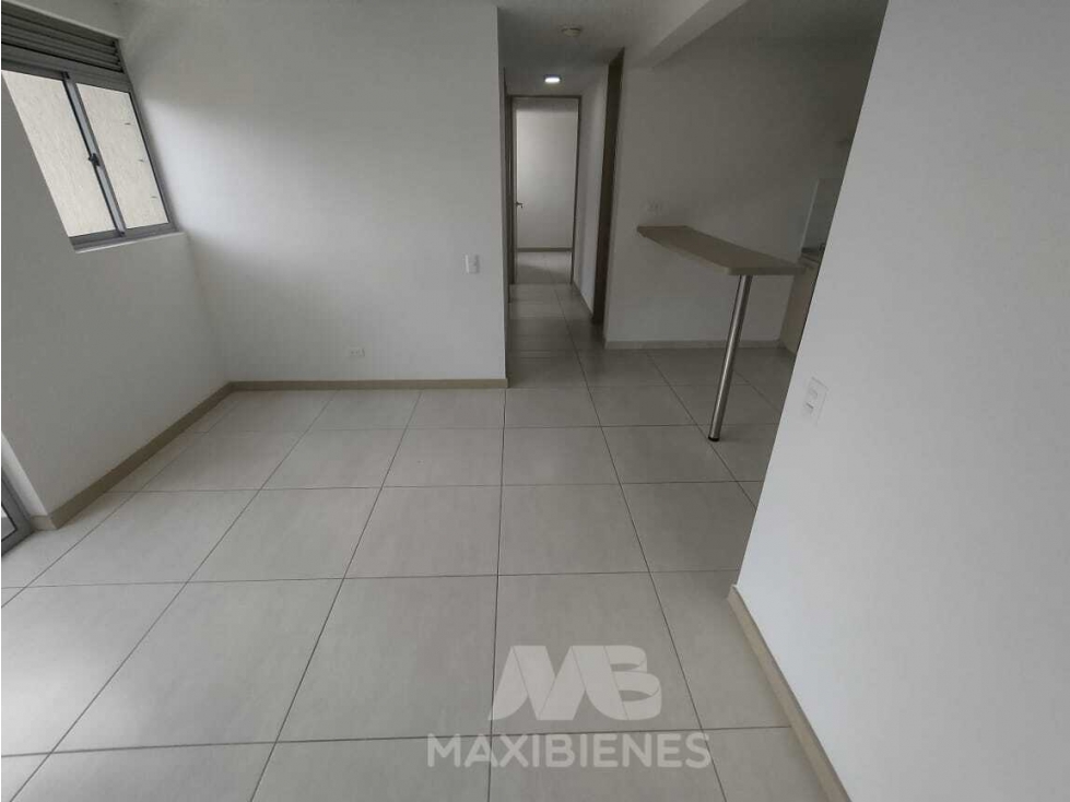 APARTAMENTO PARA ARRIENDO UBICADO EN BELLO — foto 3