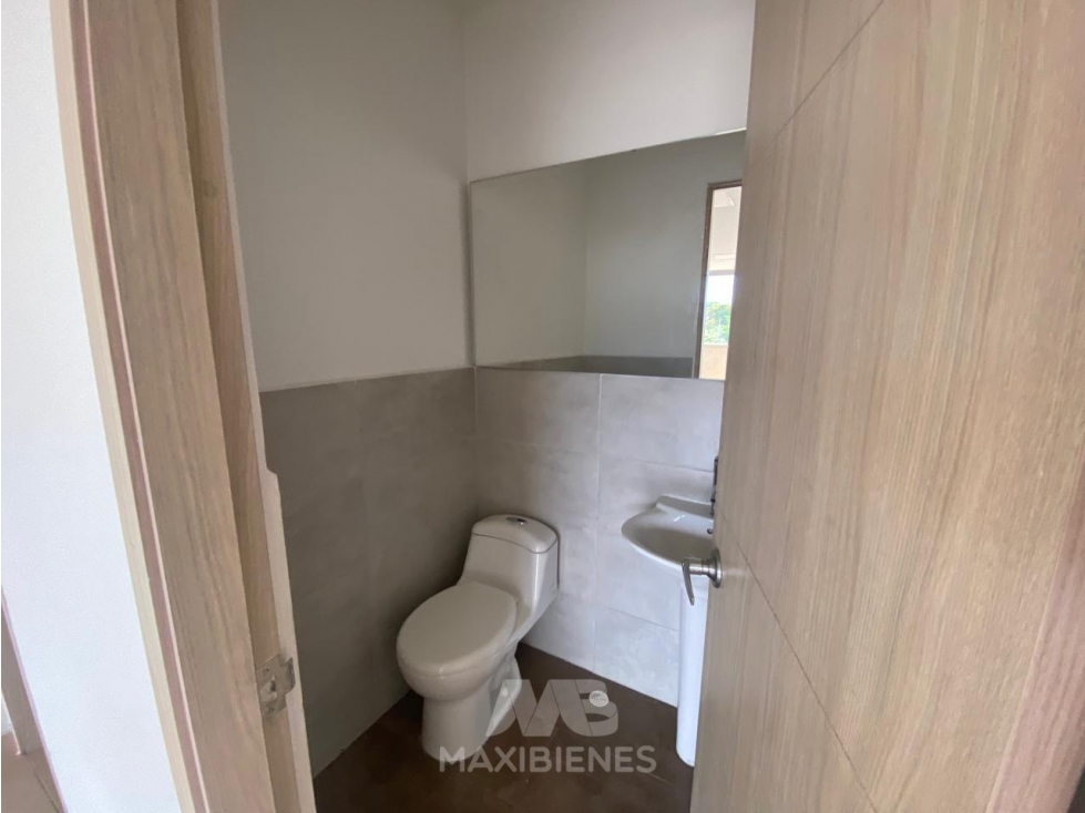 OFICINA PARA ARRIENDO UBICADO EN BELLO - 6