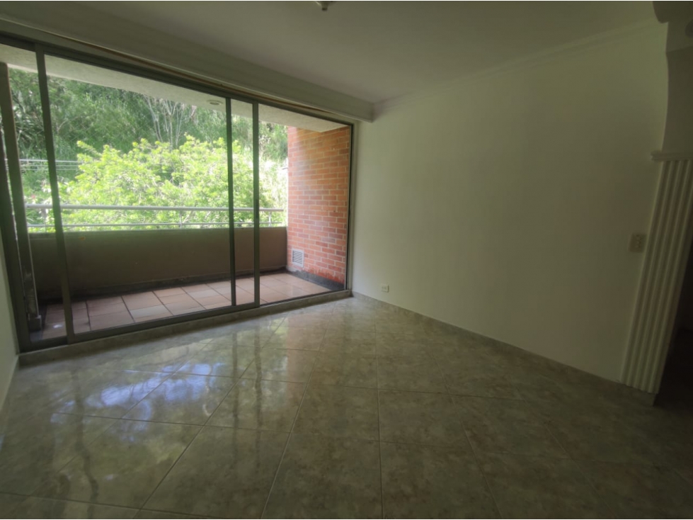 APARTAMENTO EN ARRIENDO SECTOR ALMERIA — foto 6