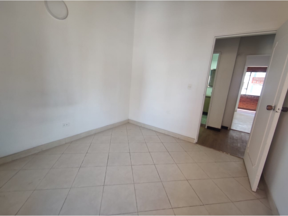 APARTAMENTO EN ARRIENDO SECTOR LAURELES — foto 6