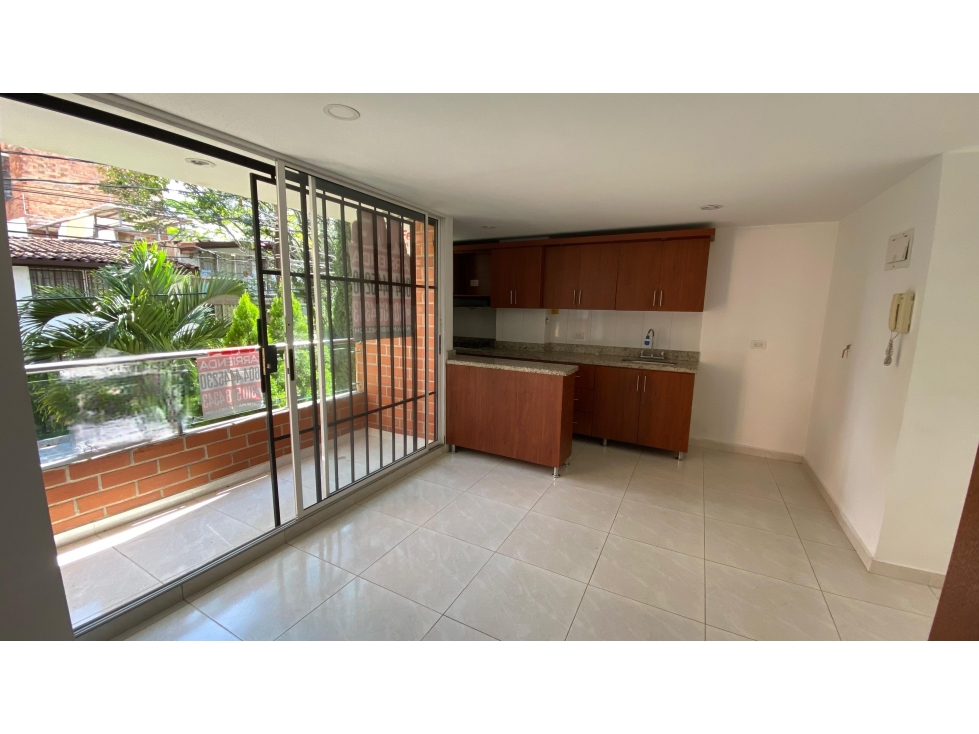 APARTAMENTO EN ARRIENDO SECTOR LAURELES — foto 6