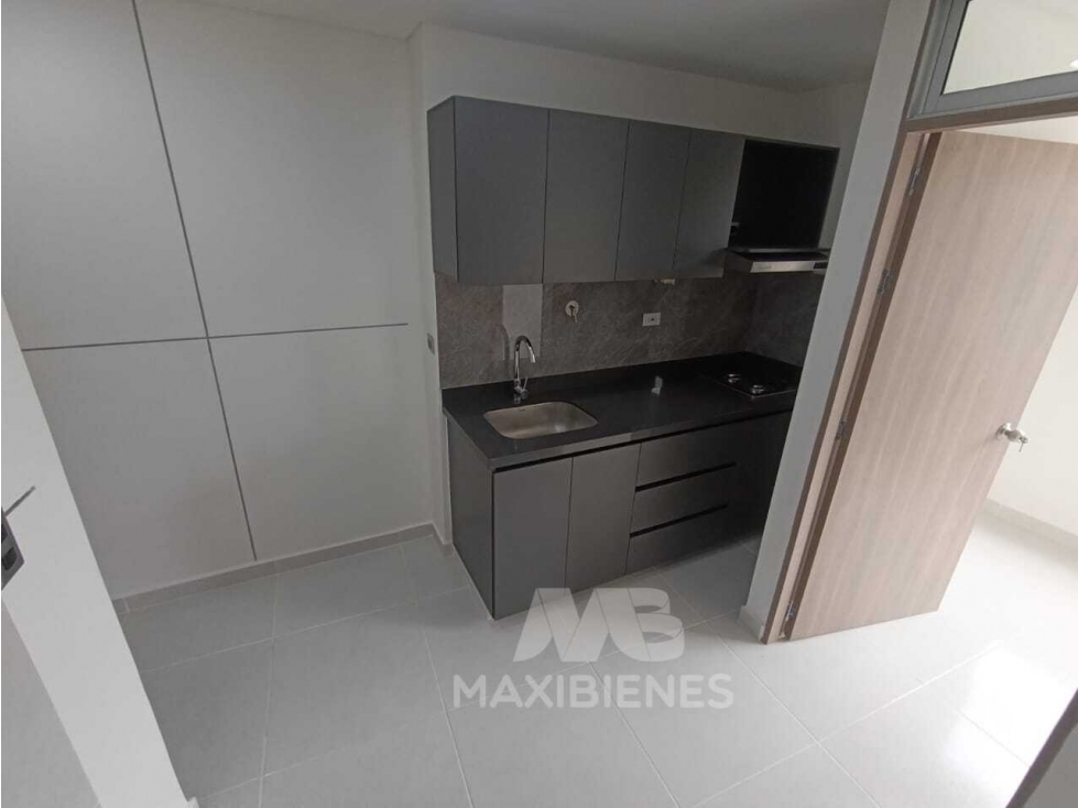 APARTA ESTUDIO PARA ARRIENDO UBICADO EN BELLO — foto 4