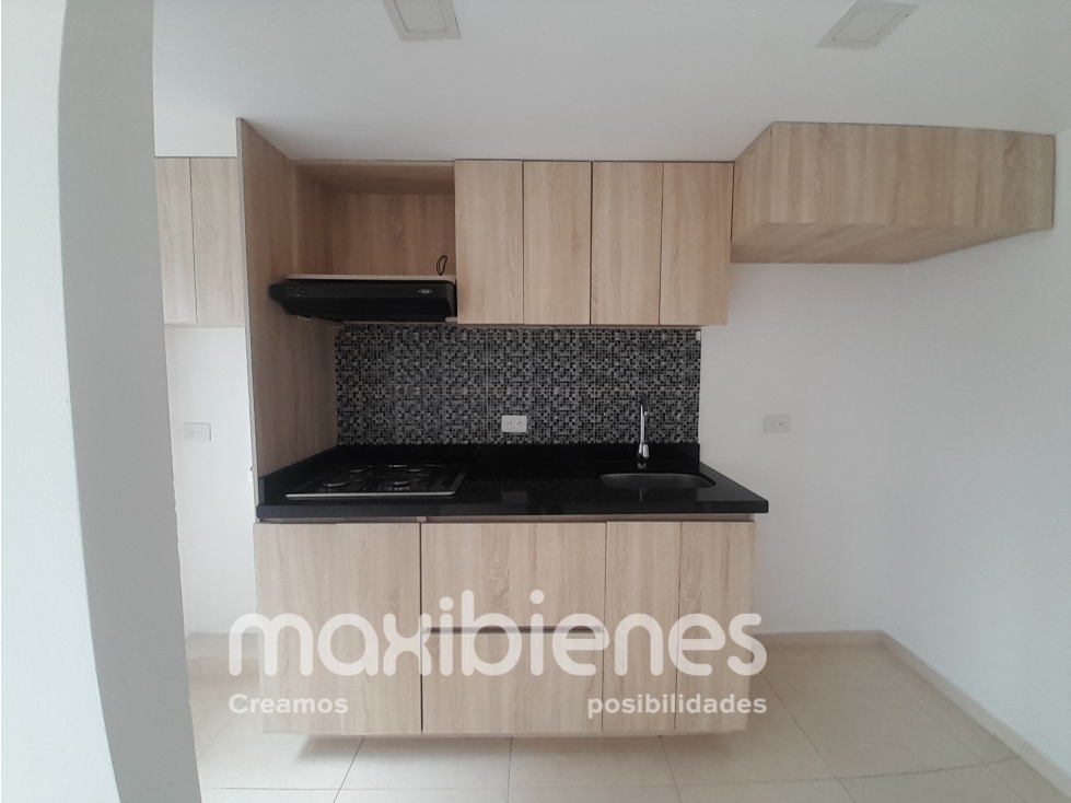 SE ARRIENDA APARTAMENTO EN SANTA ANA BELLO.